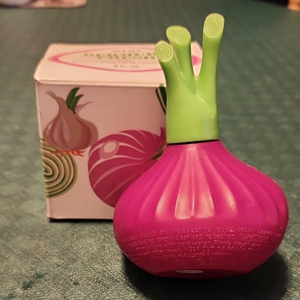 Vintage Avon Onion Shaped Bermuda Fresh Mouthwash With Original Box - Empty